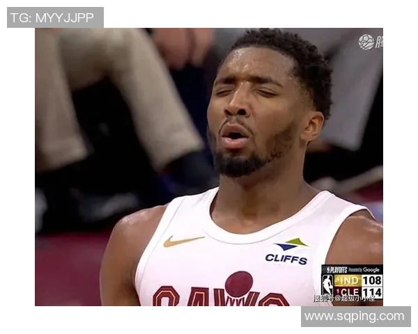 球迷炸锅:米切尔这一行为引热议! 球迷炸锅:米切尔这一行为引热议!